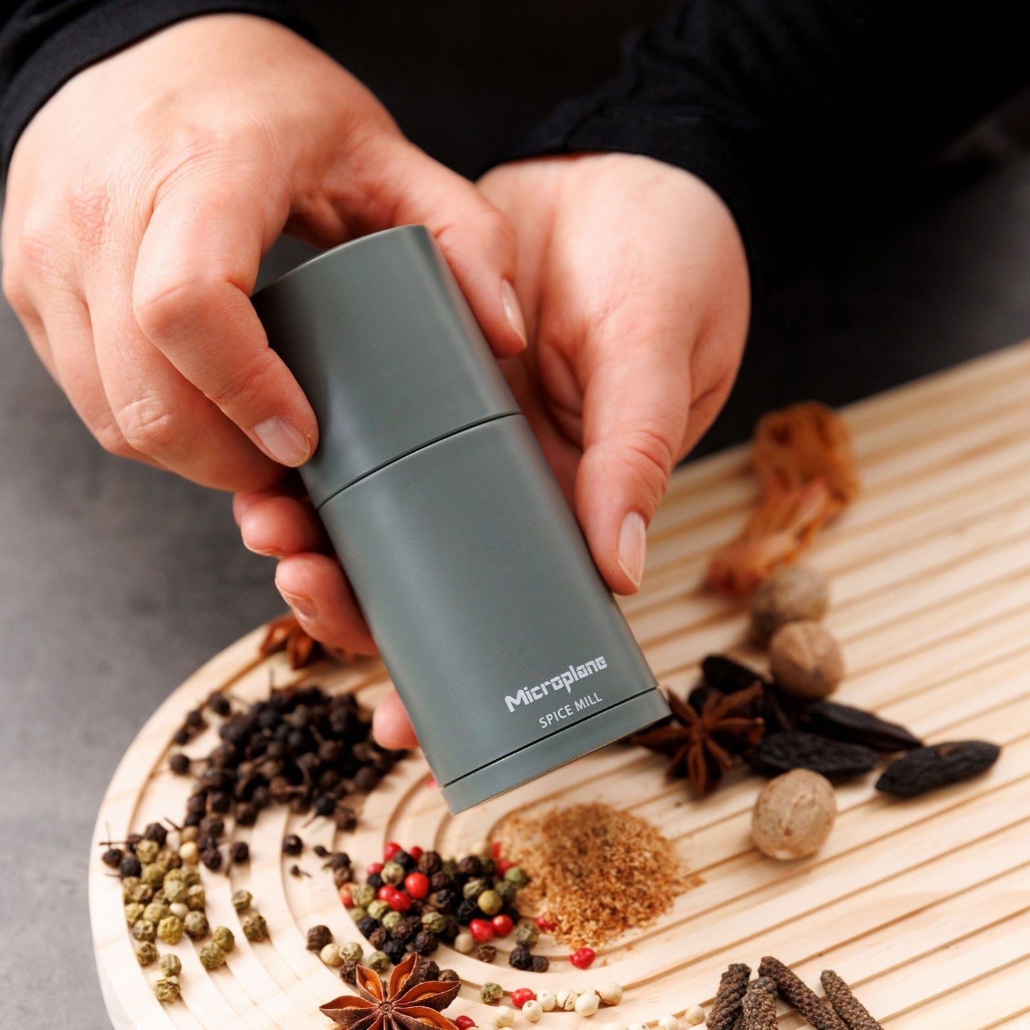 Gewürzmühle "2in1, eucalyptus green" von Microplane