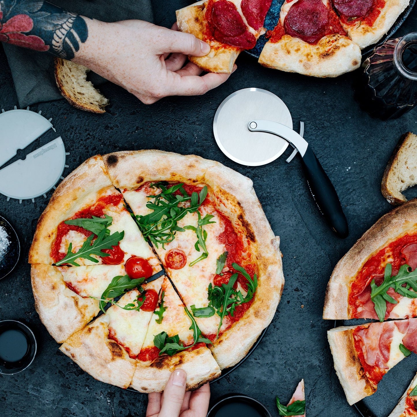 Pizzaschneider "Profi" von Microplane