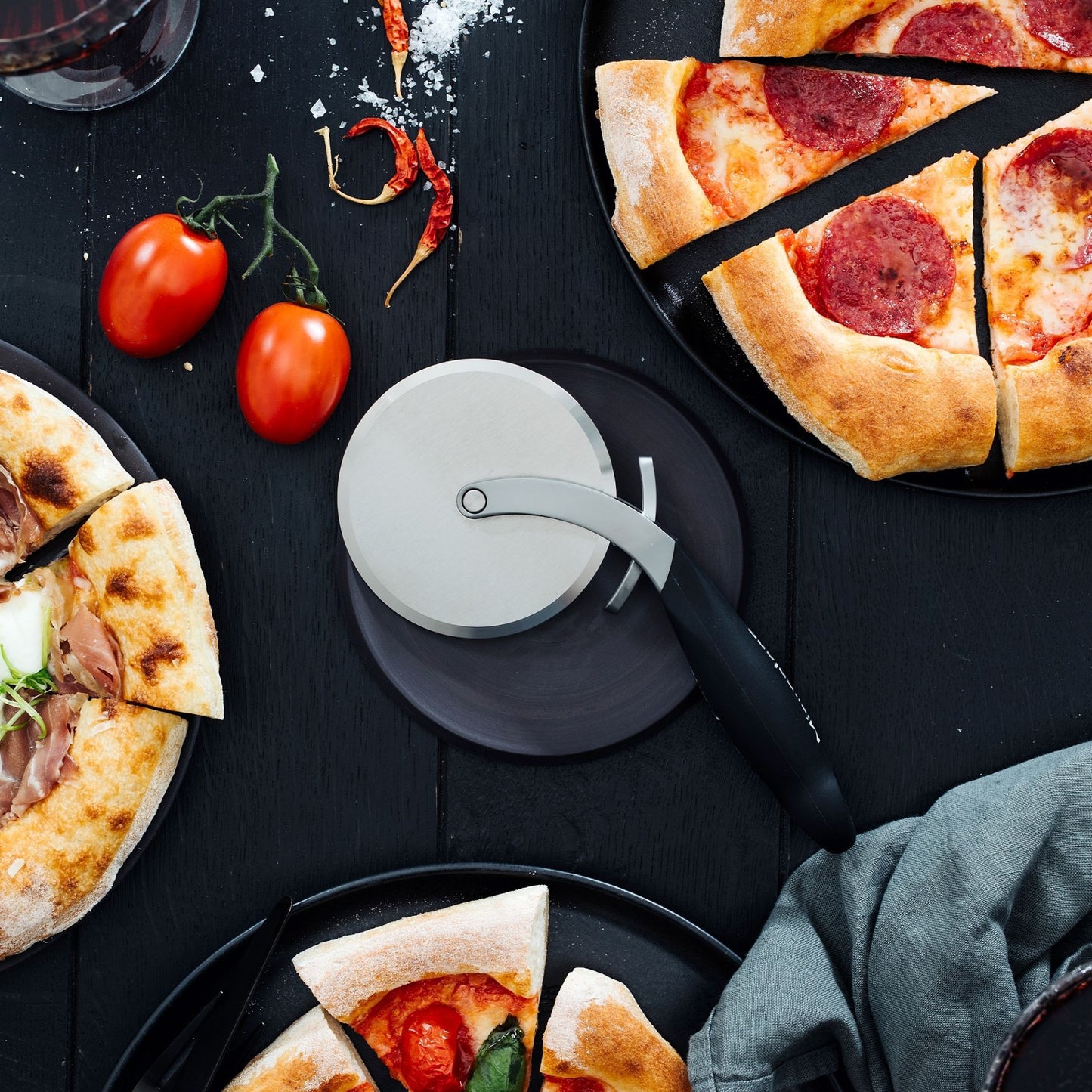 Pizzaschneider "Profi" von Microplane