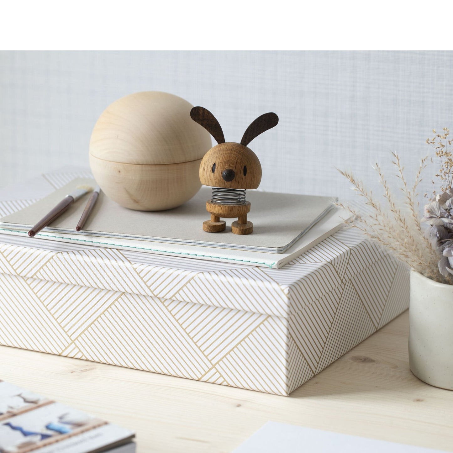 Hoptimist "Bunny, Oak" von Hoptimist